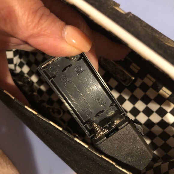 Taxi LIGHT Up purse or glitter light up purse from New York fashion week! - Picture 4 of 11